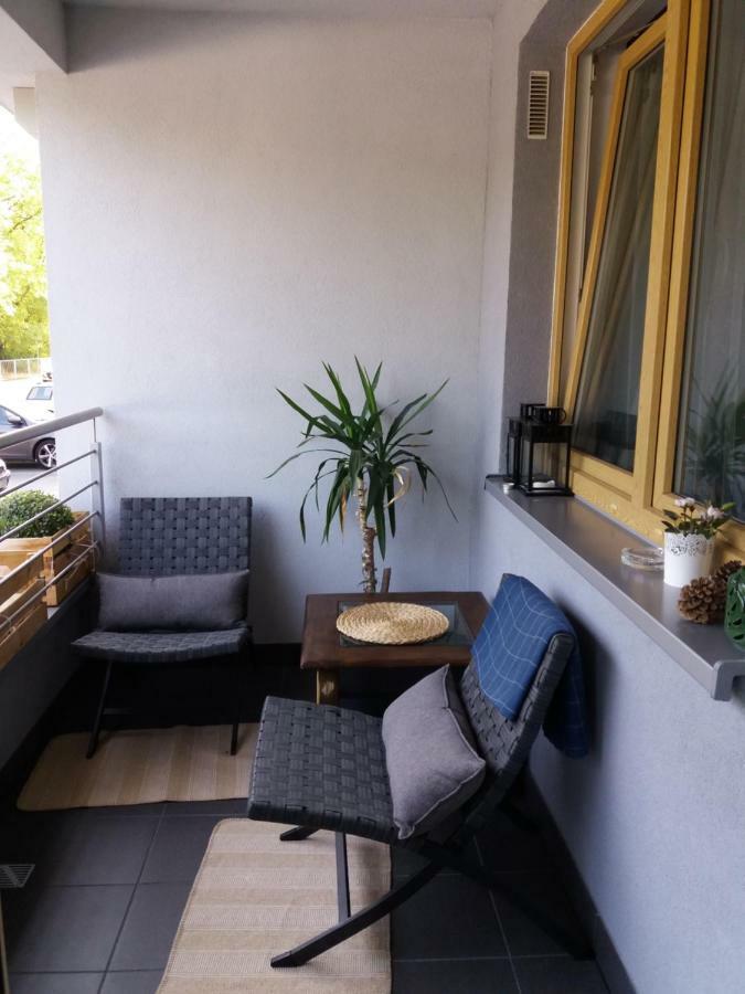Apartament 普鲁什库夫 外观 照片